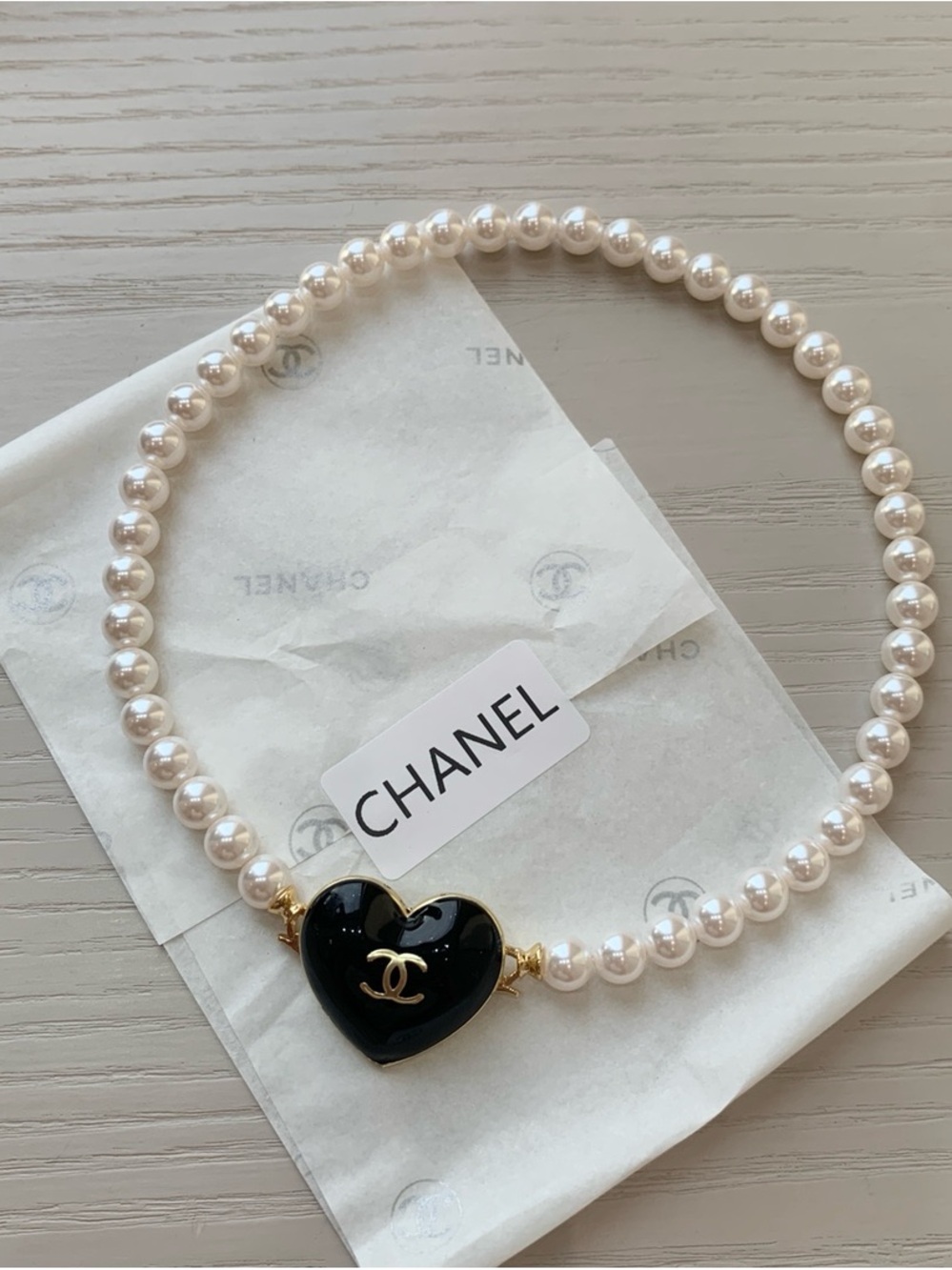 GWP love pearl chocker necklace